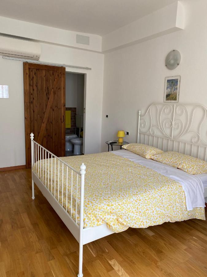 B&B Dormire Dai Grimaldi 제노바 외부 사진