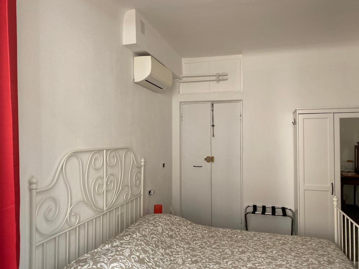 B&B Dormire Dai Grimaldi 제노바 외부 사진