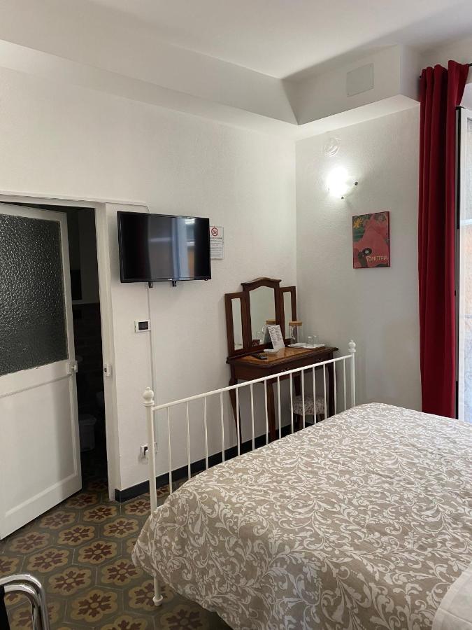 B&B Dormire Dai Grimaldi 제노바 외부 사진